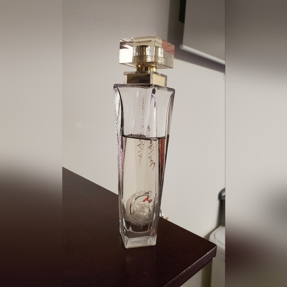 "My Fifth Avenue" Fragrance - Picture 3 of 8